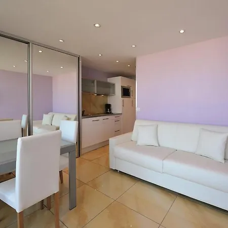 Iris Heliopolis C 13 - 2 Personnes Apartment